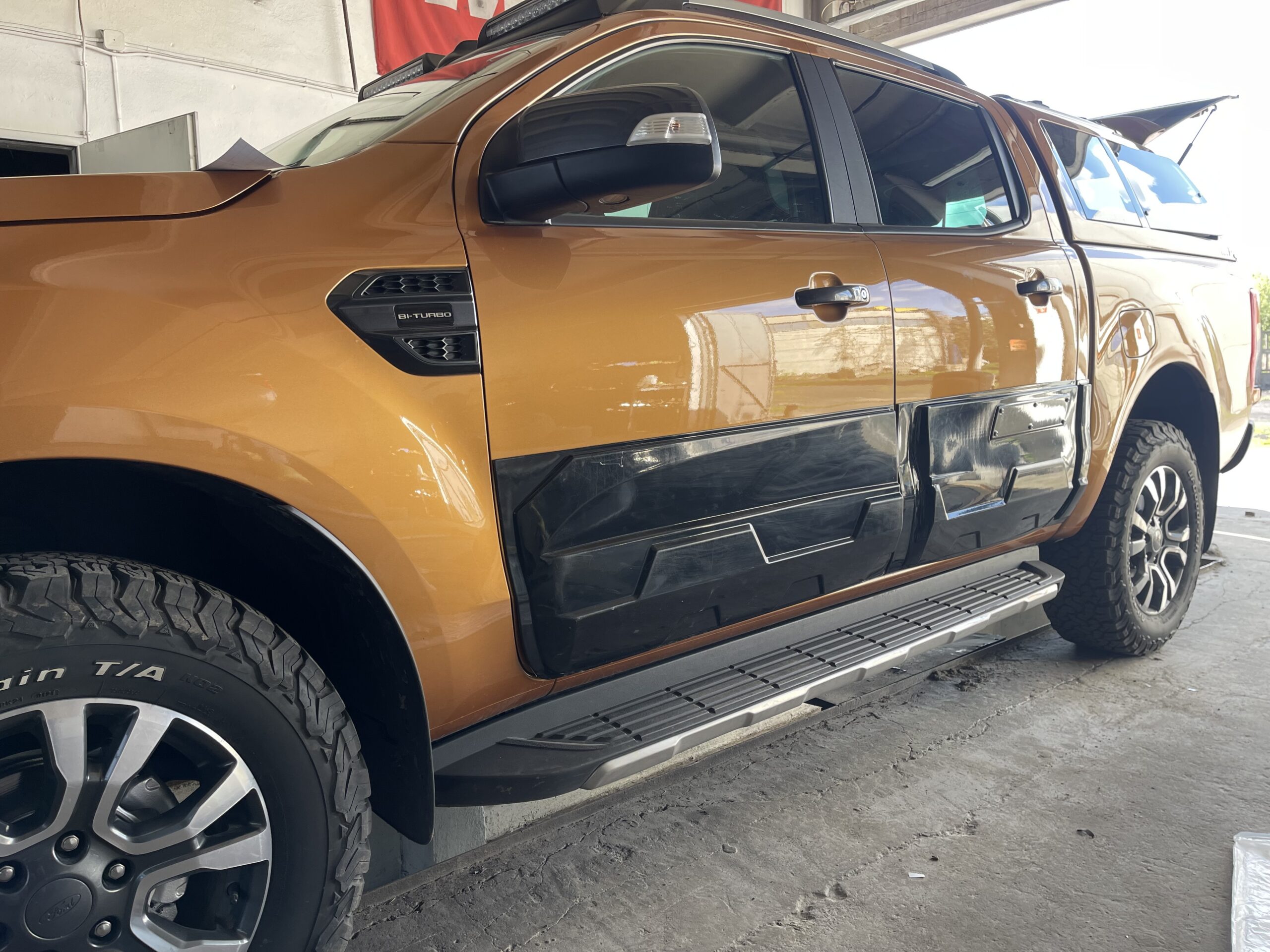 Nakładki na drzwi tuningowe Ford Ranger 2011 - 2022