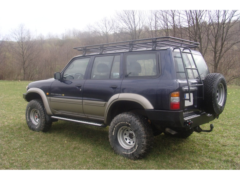 Bagażnik dachowy Nissan Patrol Y61 długi z siatką.