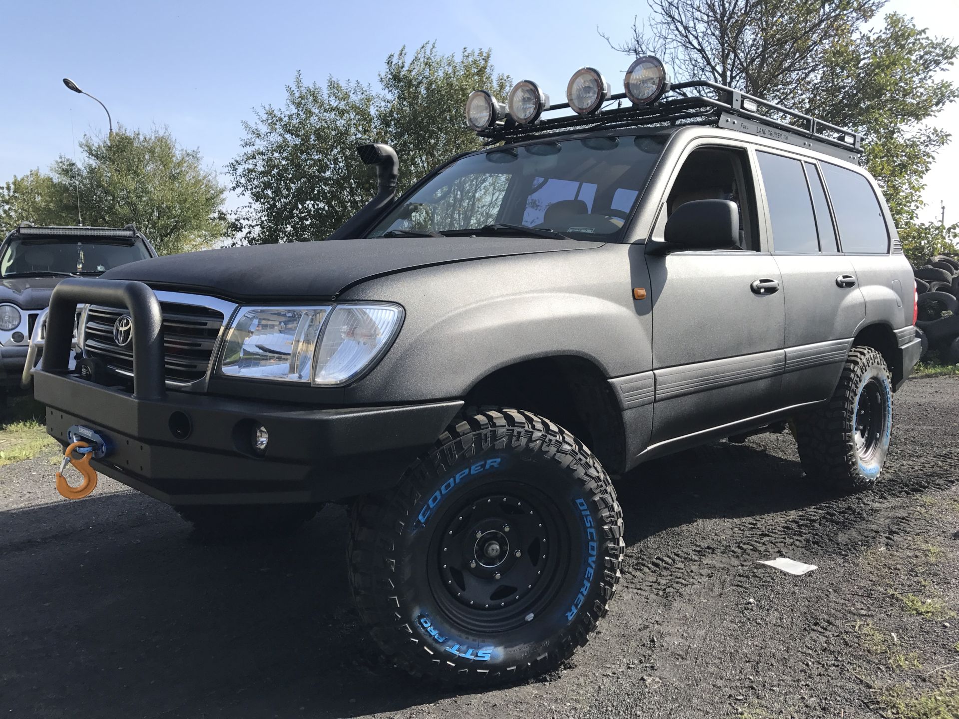 Zderzak stalowy przedni z bullbarem do Toyota LC-100 pod wyciągarkę