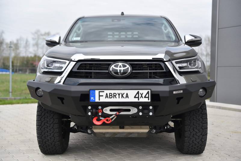 ZDERZAK PRZEDNI BEZ BULLBARA DO TOYOTY HILUX REVO 2020+ - obrazek 2