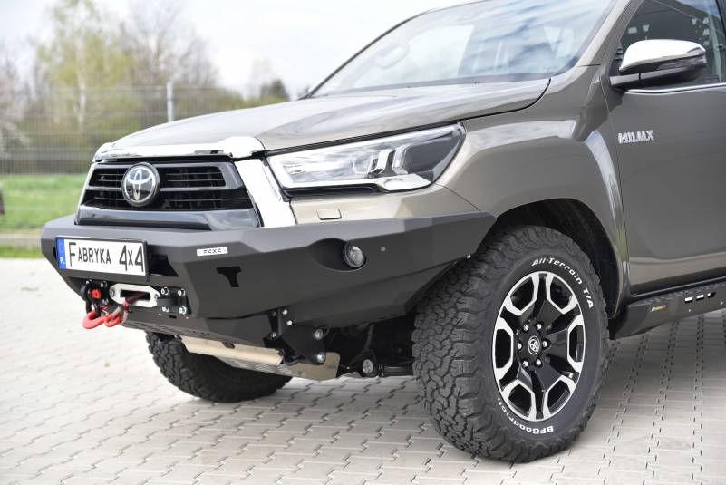 ZDERZAK PRZEDNI BEZ BULLBARA DO TOYOTY HILUX REVO 2020+ - obrazek 3