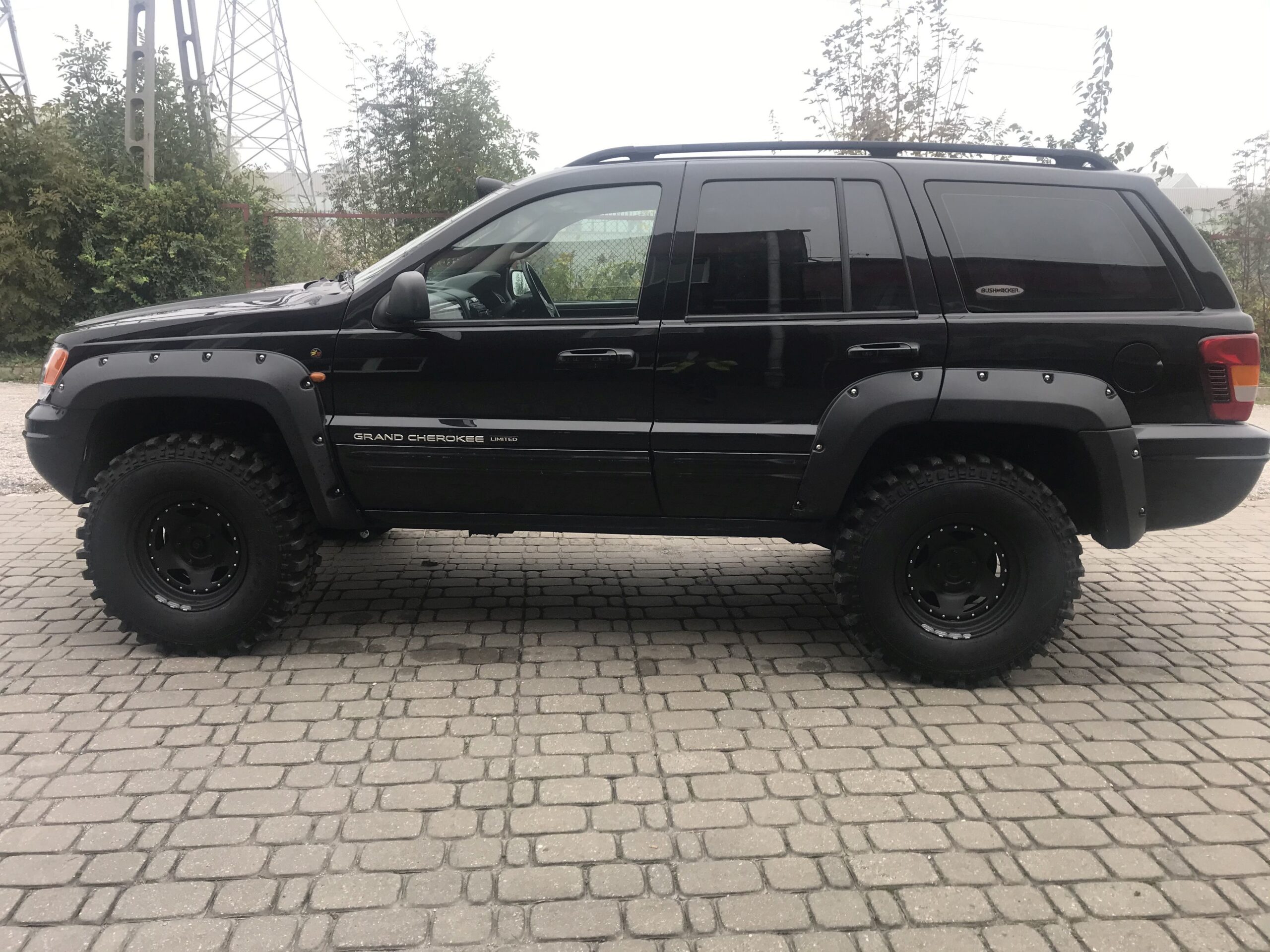 FELGI STALOWE CZARNY MAT 16X8 5X127 ET20 JEEP WJ - obrazek 8