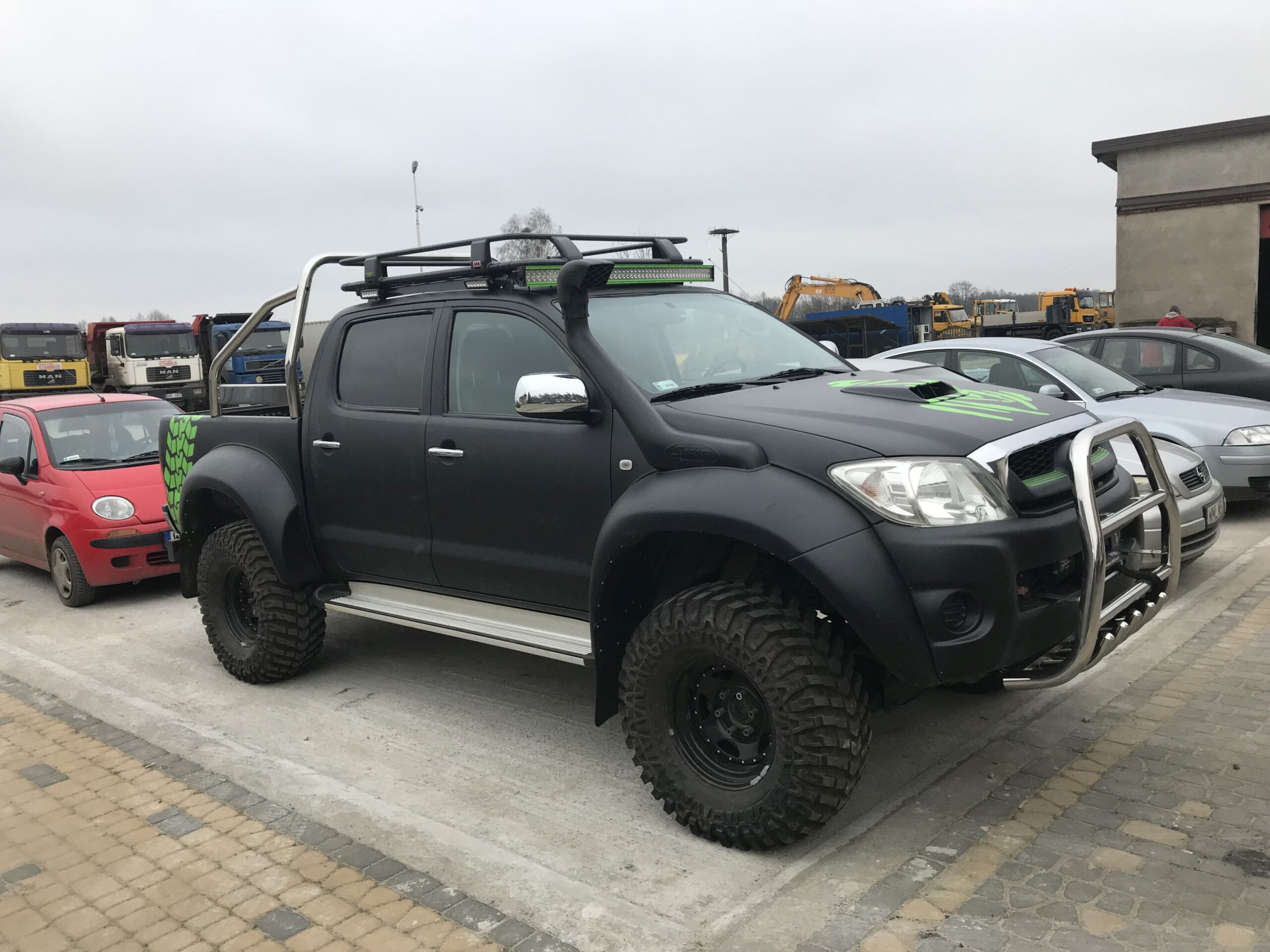 POSZERZENIA BŁOTNIKÓW TYPU ARCTIC TOYOTA HILUX 2005- - Image 2