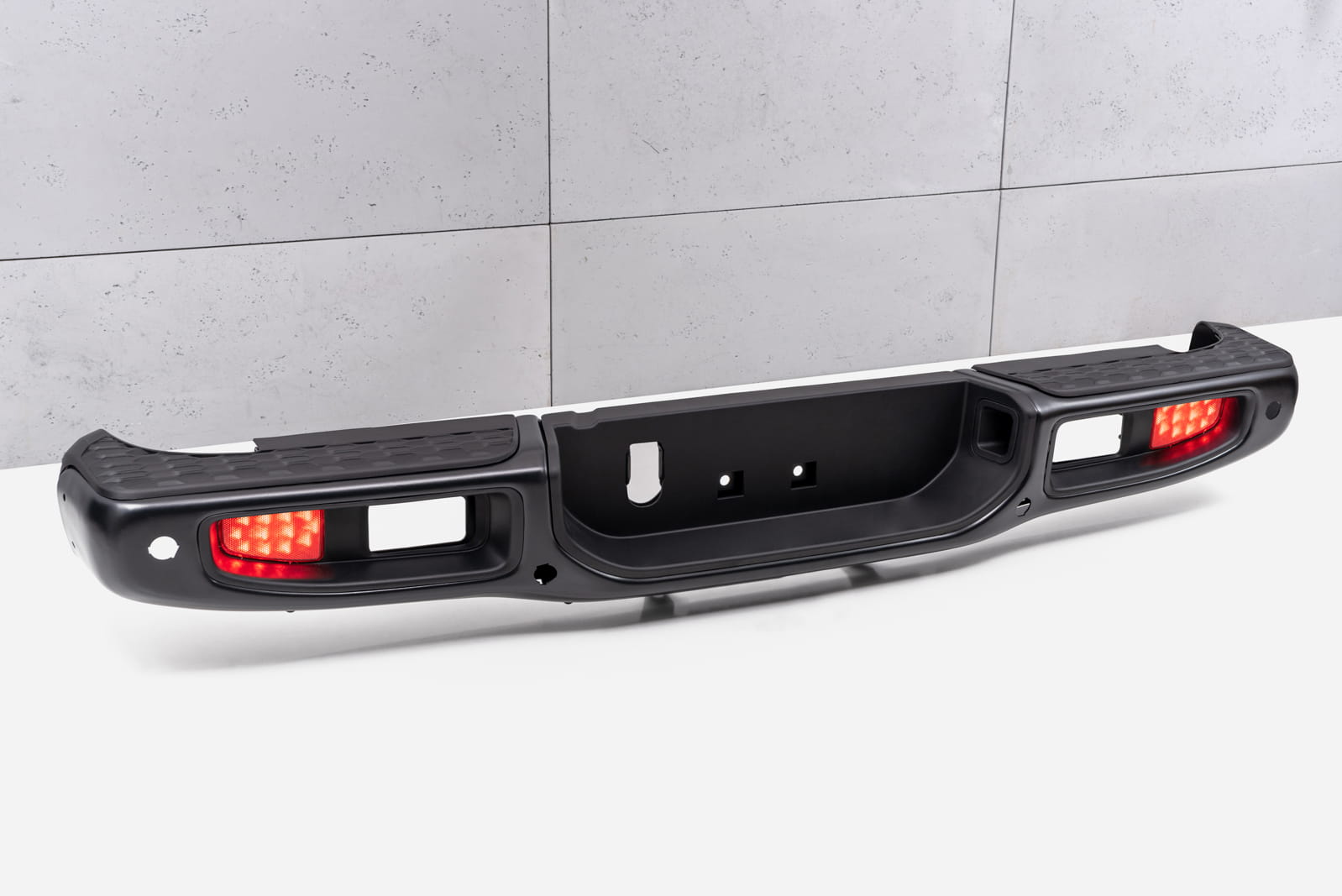 Zderzak tylny z oświetleniem LED Jeep Gladiator JT 2020+ - Image 6