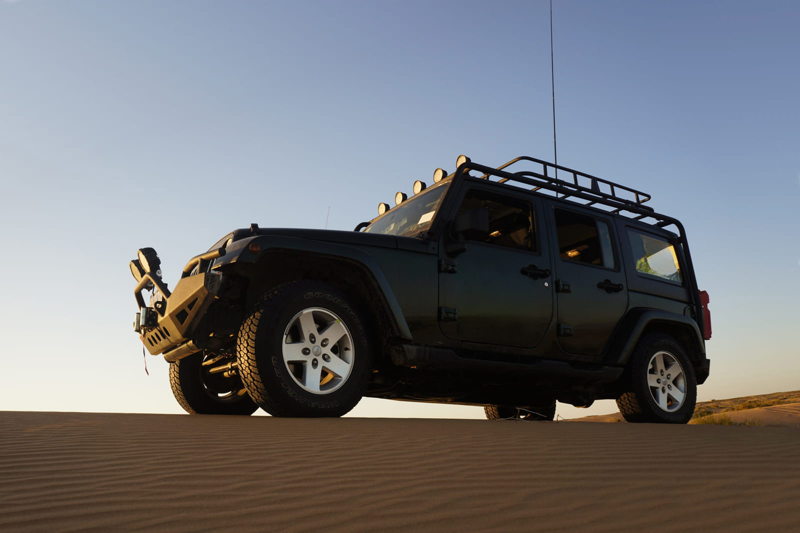 BAGAŻNIK DACHOWY Z KOSZEM PARAMOUNT AUTOMOTIVE JEEP WRANGLER 4D - Image 6