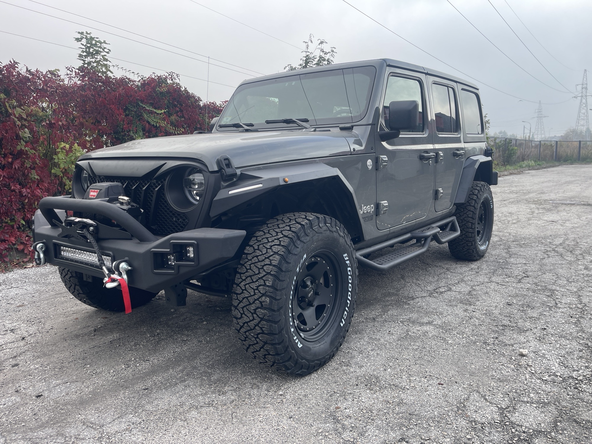 ORUROWANIE PROGI BOCZNE ROCK JEEP WRANGLER JK 4 DRZWI - obrazek 2