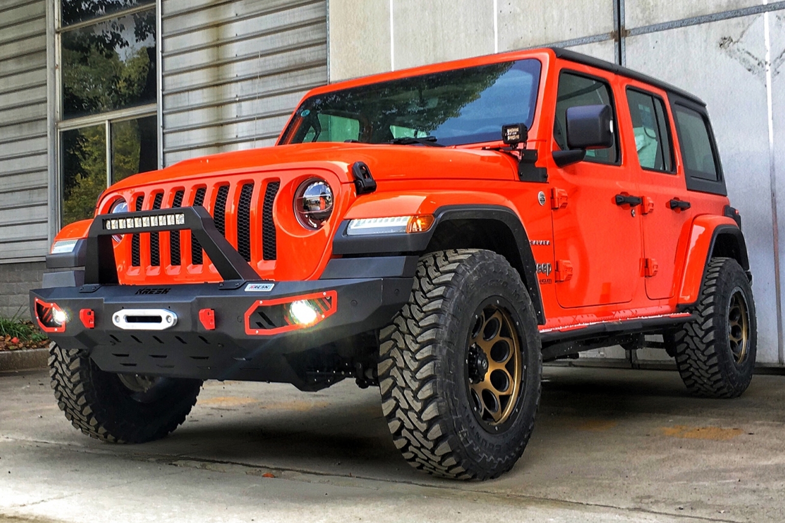 ZDERZAK PRZEDNI BRAVE JEEP WRANGLER JL 2018+