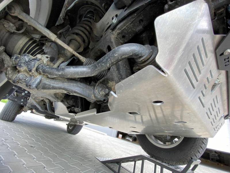 Komplet 2 aluminiowych płyt osłonowych do Toyota LC150 - obrazek 3