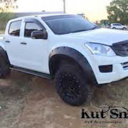 Poszerzenia błotników Isuzu D-Max szerokość – 65mm