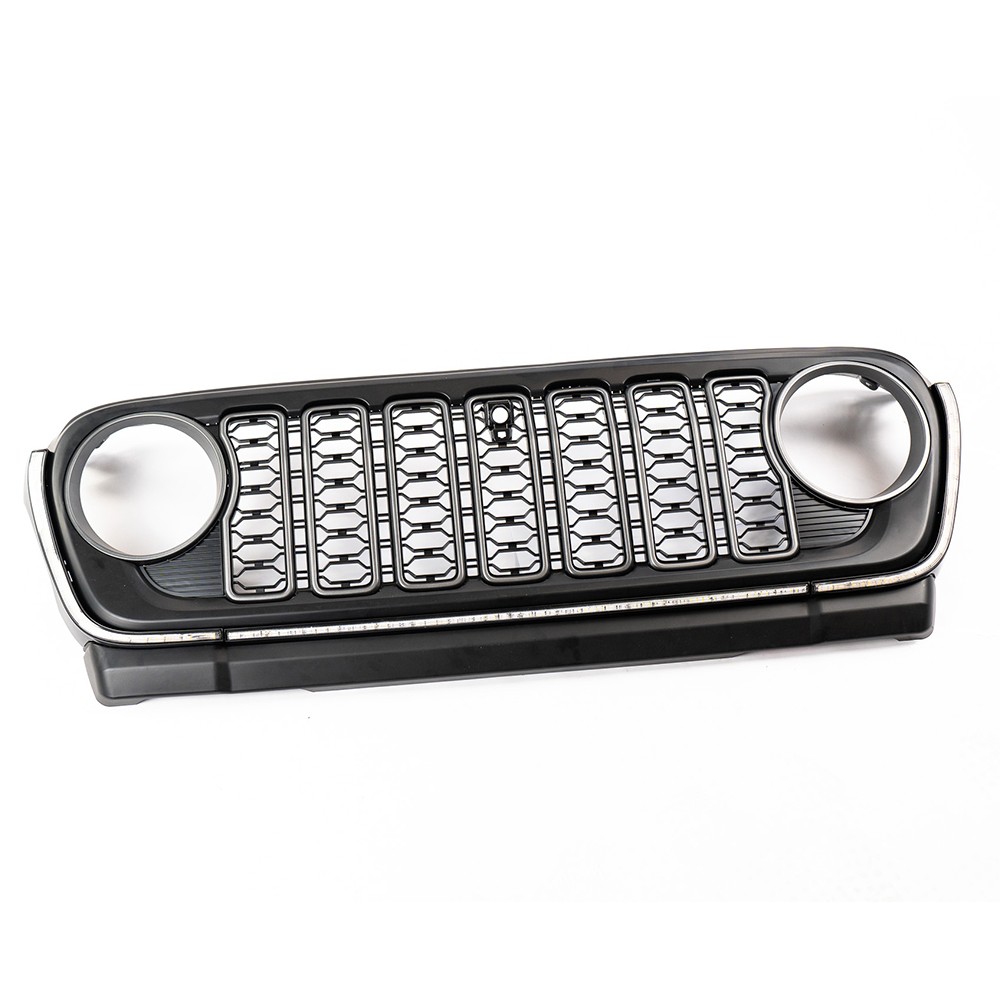 Grill z paskiem LED i otworem na kamerę OFD - obrazek 2
