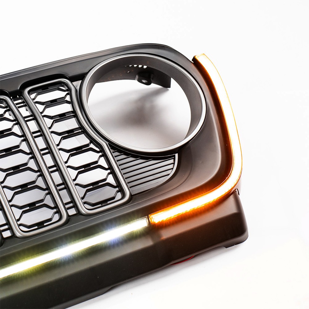 Grill z paskiem LED i otworem na kamerę OFD - obrazek 7
