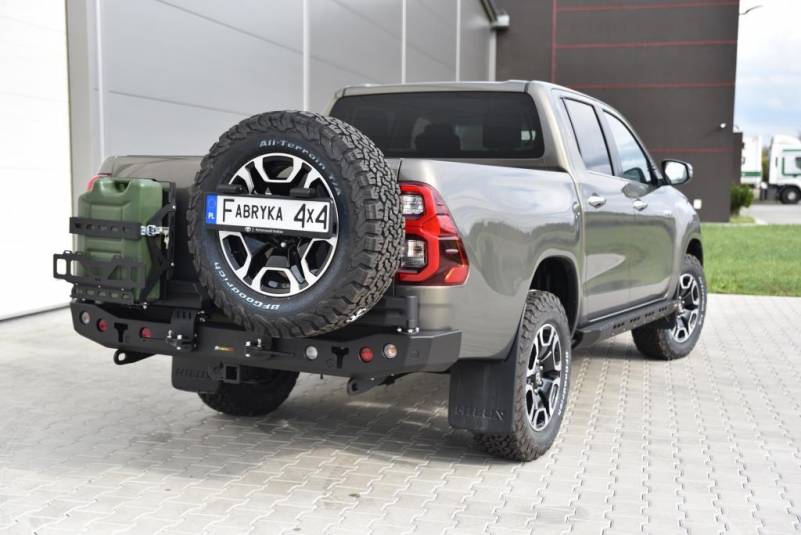MOCOWANIE KOŁA NA RAMIĘ MODUŁOWE TOYOTA HILUX REVO 2020-