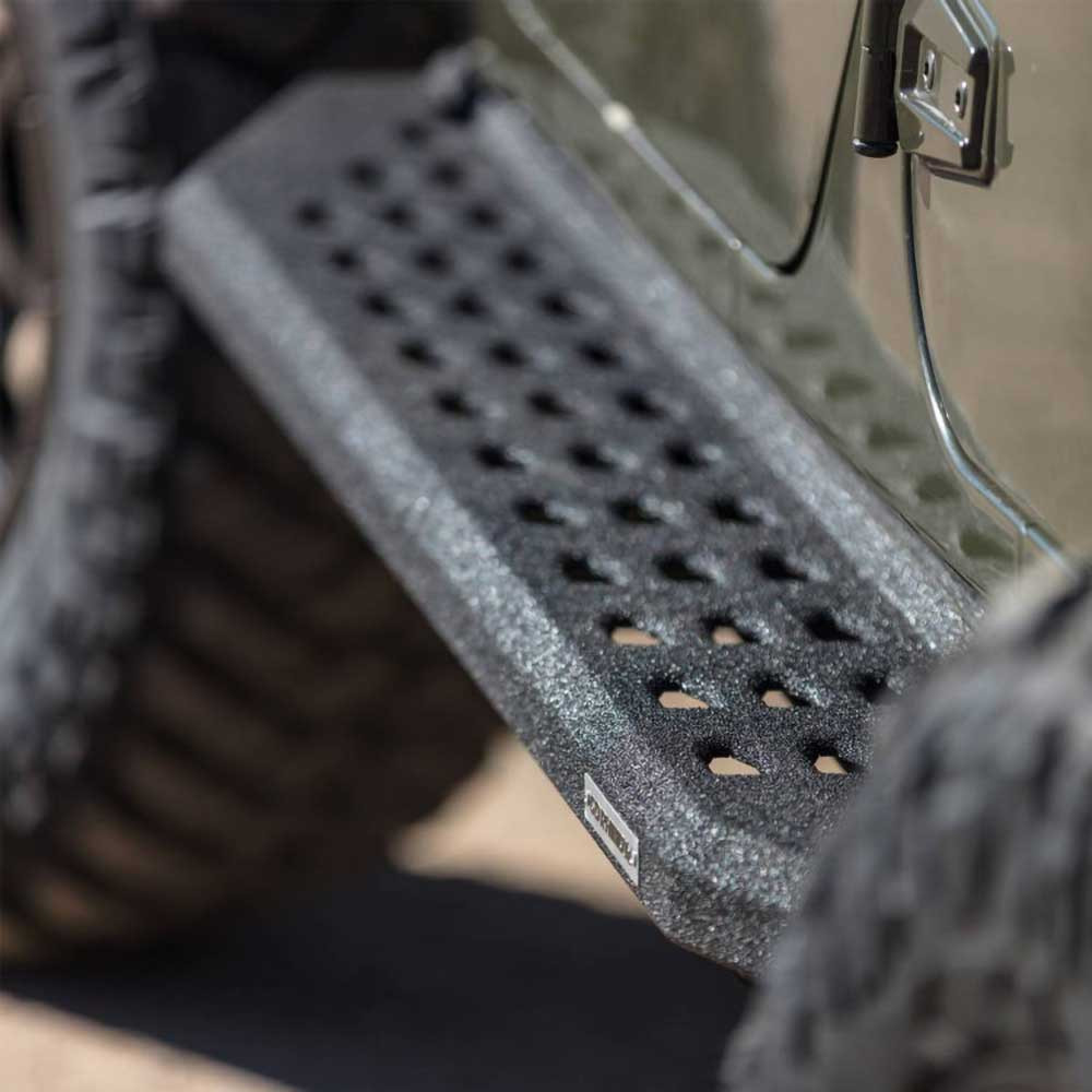 Progi, stopnie boczne Bedliner Go Rhino RB20 Quad Cab - obrazek 6