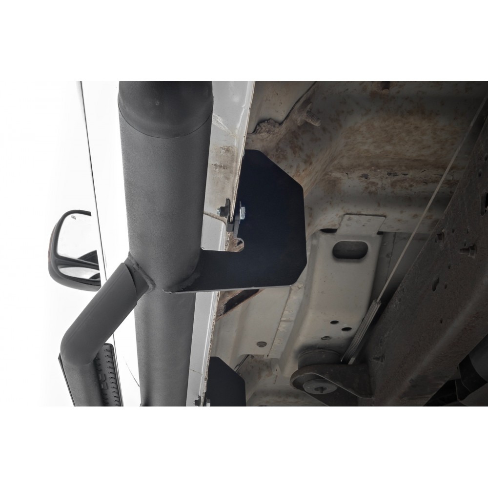 Progi, stopnie boczne czarne Rough Country Nerf Steps - Image 3