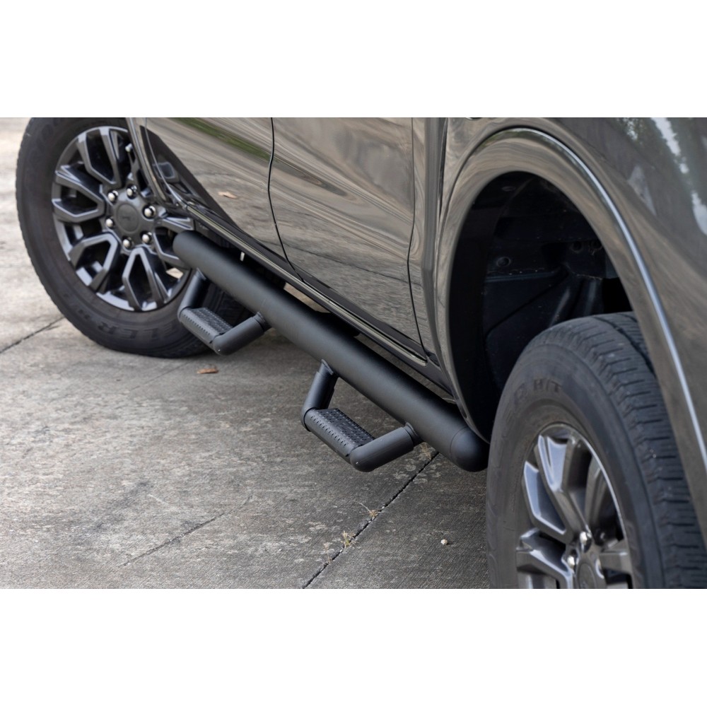 Progi, stopnie boczne czarne Rough Country Nerf Steps Crew Cab - Image 6