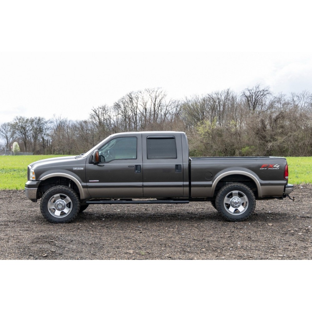 Progi, stopnie boczne czarne Rough Country Oval Nerf Steps Crew Cab - obrazek 6