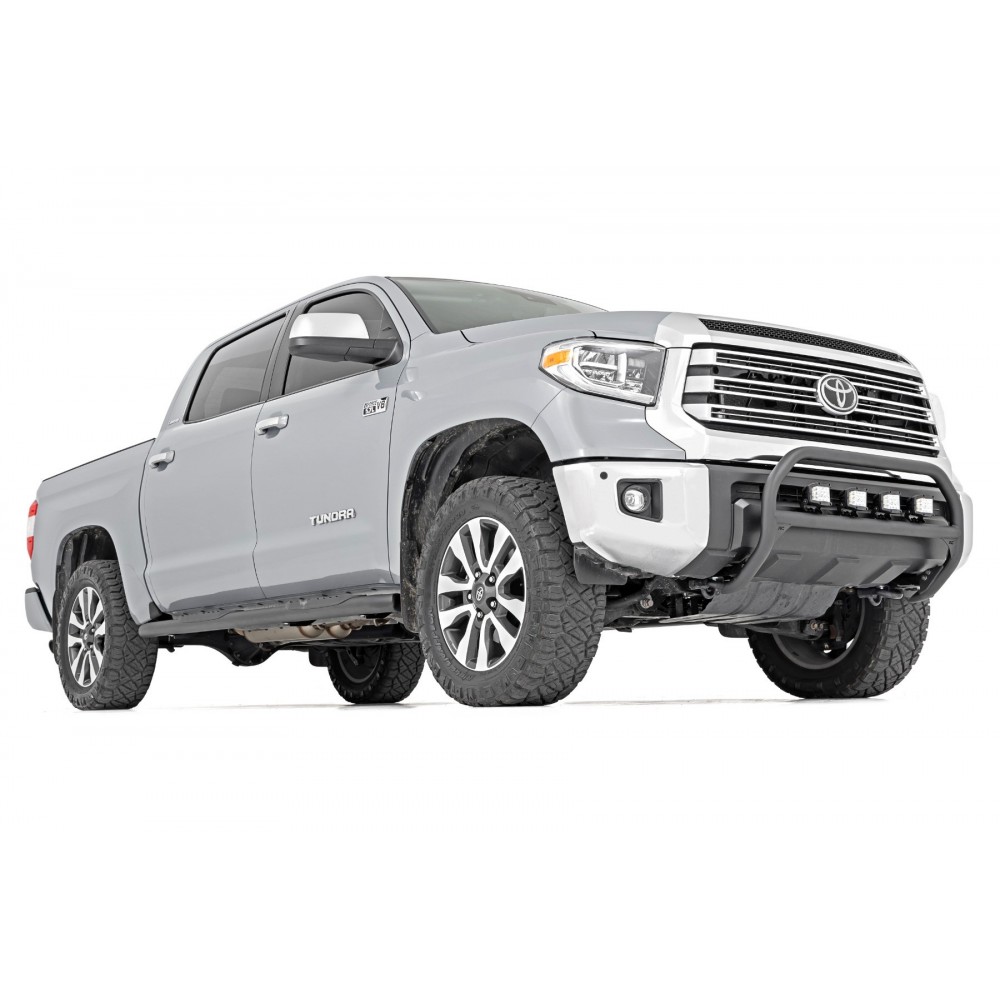Progi, stopnie boczne czarne Rough Country Oval Nerf Steps Crew Cab - obrazek 2