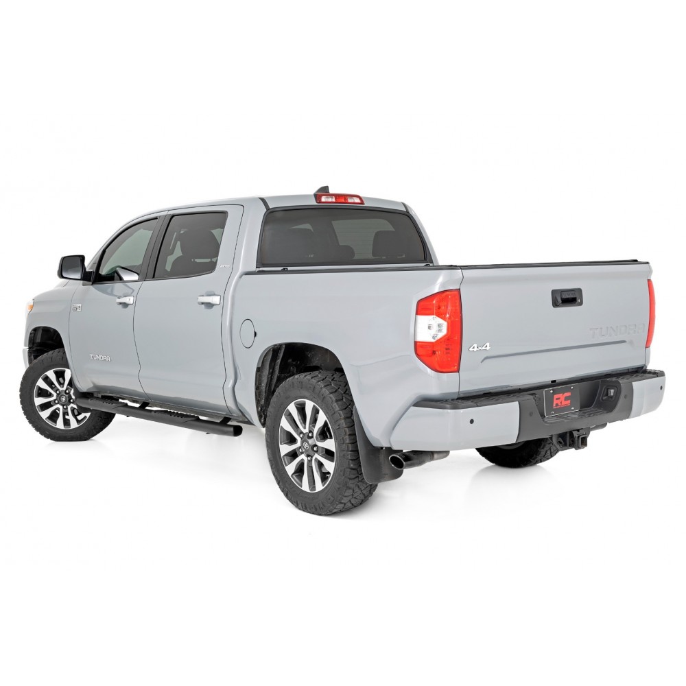 Progi, stopnie boczne czarne Rough Country Oval Nerf Steps Crew Cab - obrazek 4