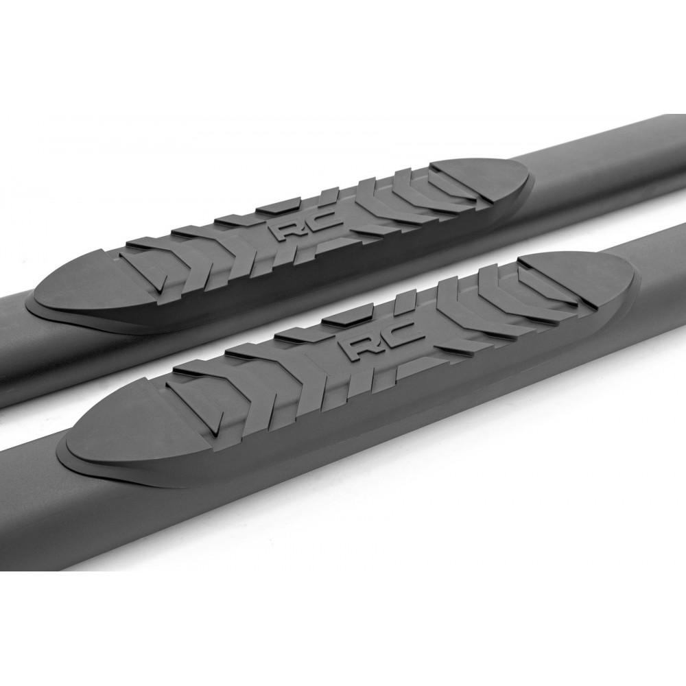 Progi, stopnie boczne czarne Rough Country Oval Nerf Steps Double Cab - Image 5