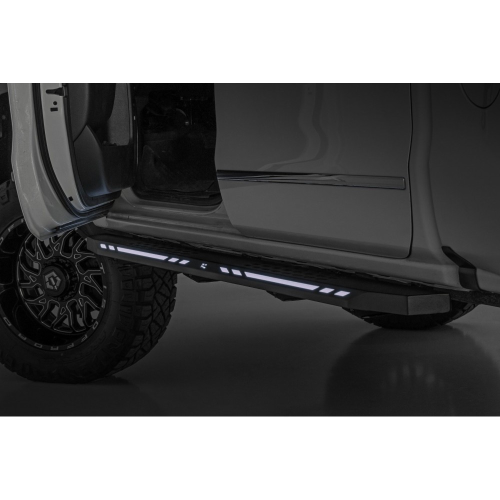 Progi, stopnie boczne Rough Country AC2 Crew Cab - obrazek 6