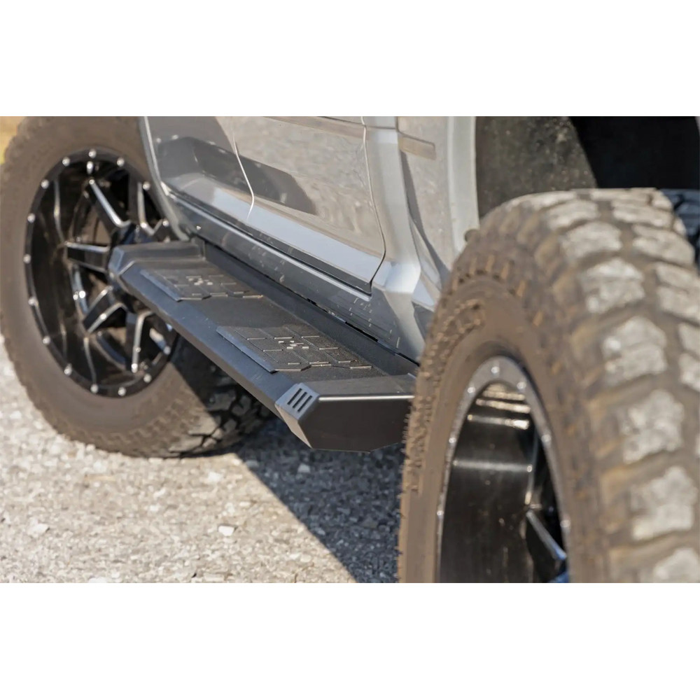 Progi, stopnie boczne Rough Country HD2 Crew Cab - obrazek 4