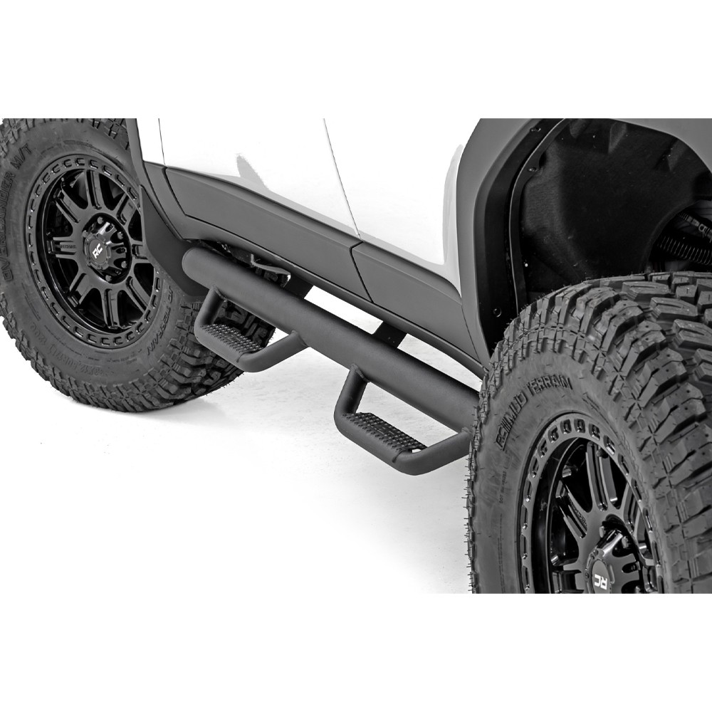 Progi, stopnie boczne Rough Country Nerf Steps - obrazek 2
