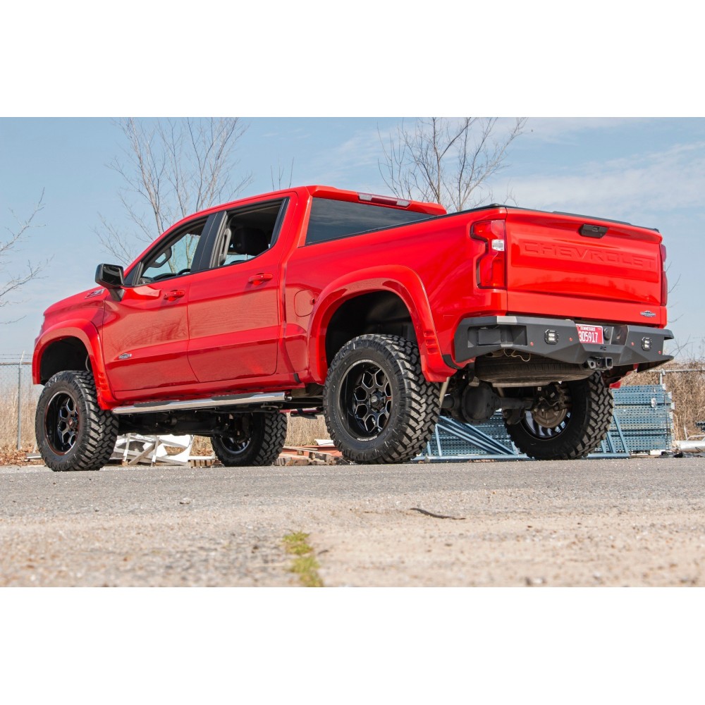 Progi, stopnie boczne srebrne Rough Country Oval Nerf Steps Crew Cab - obrazek 5