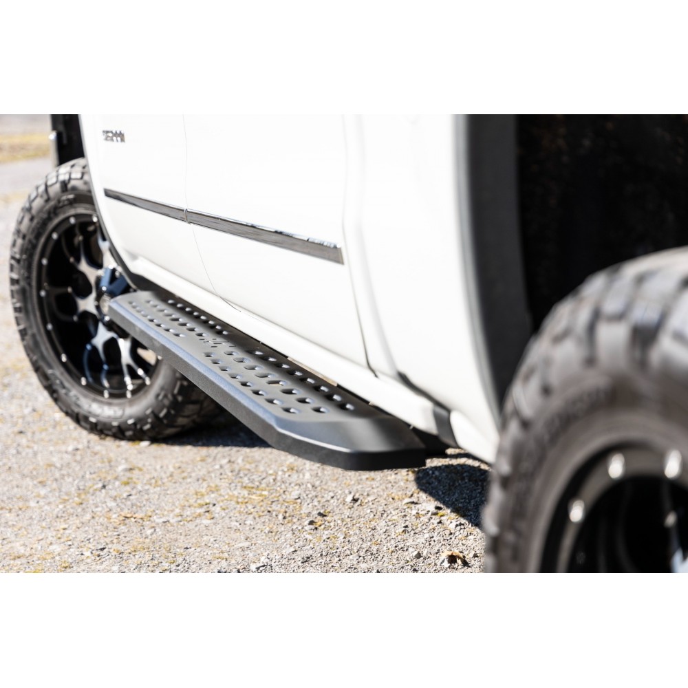 Progi, stopnie Rough Country RPT2 Crew Cab - obrazek 5