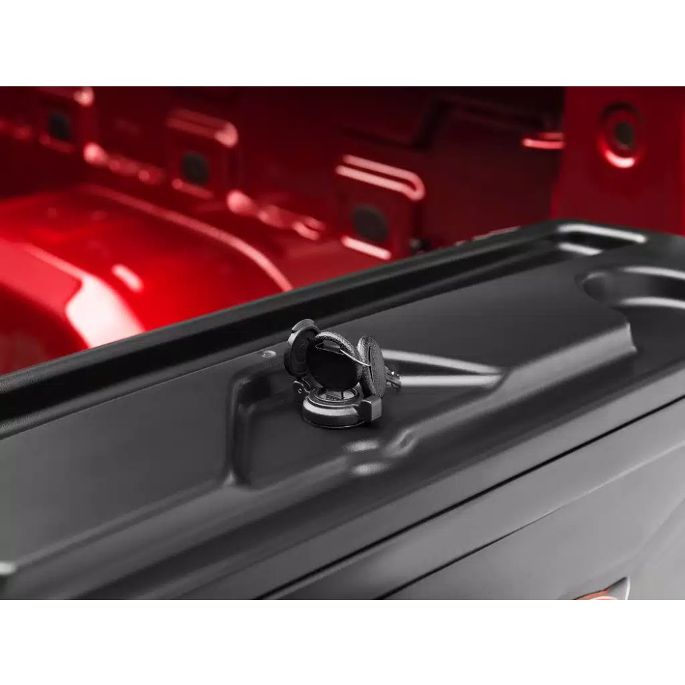 Schowek na pakę po stronie kierowcy RealTruck UnderCover Swing Case - Image 7