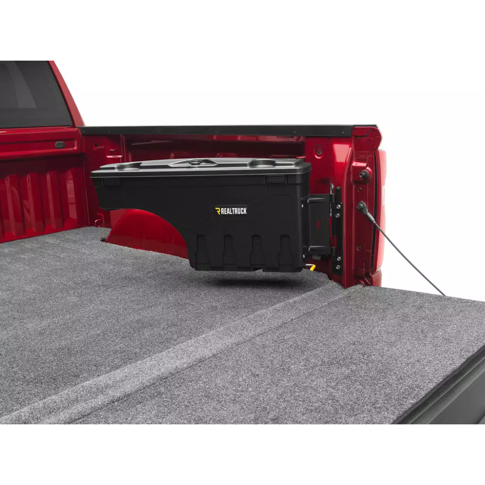 Schowek na pakę po stronie pasażera RealTruck UnderCover Swing Case - obrazek 4