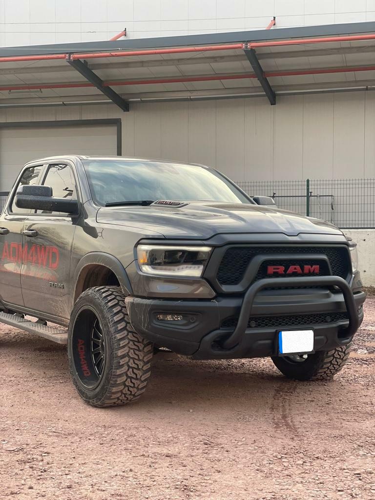 Orurowanie przednie BullBAR czarne Dodge RAM 1500 5th Gen 2019+ - obrazek 3