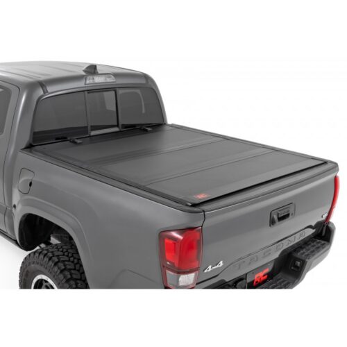 Twarda pokrywa paki tri-fold flip up Rough Country 5′