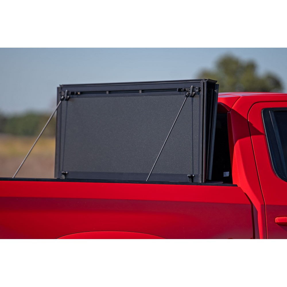 Twarda pokrywa paki tri-fold flip up Rough Country 6'7" - obrazek 3