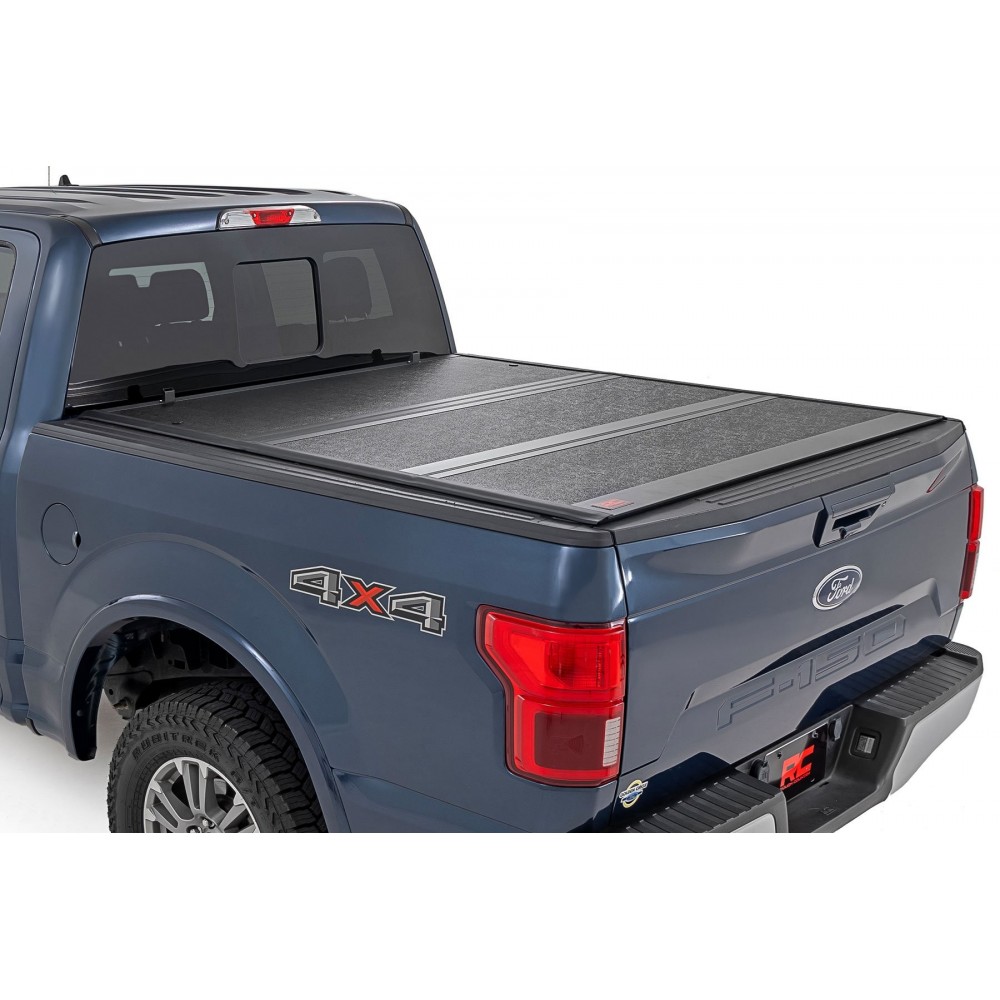Twarda pokrywa paki tri-fold niski profil Rough Country 5'