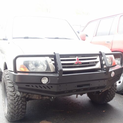 Zderzak przedni do Mitsubishi Pajero 3