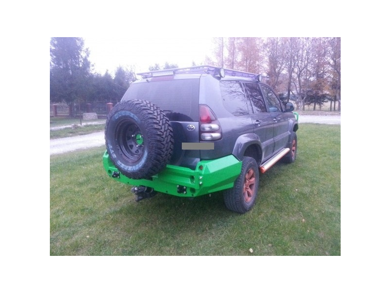 Zderzak stalowy tylny przeznaczony do Toyota LC120