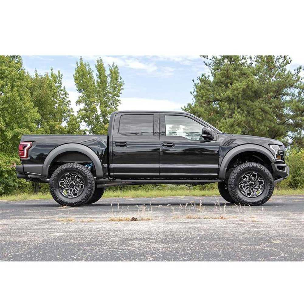 Zestaw zawieszenia Rough Country Lift 4,5" 17-18 - obrazek 7