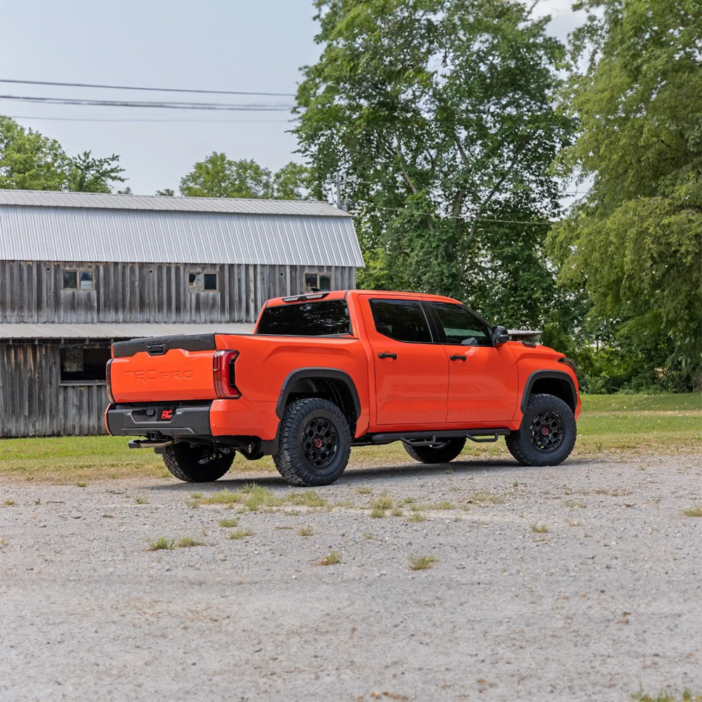 Zestaw zawieszenia TRD Pro Series Rough Country Lift 2,5" - obrazek 3