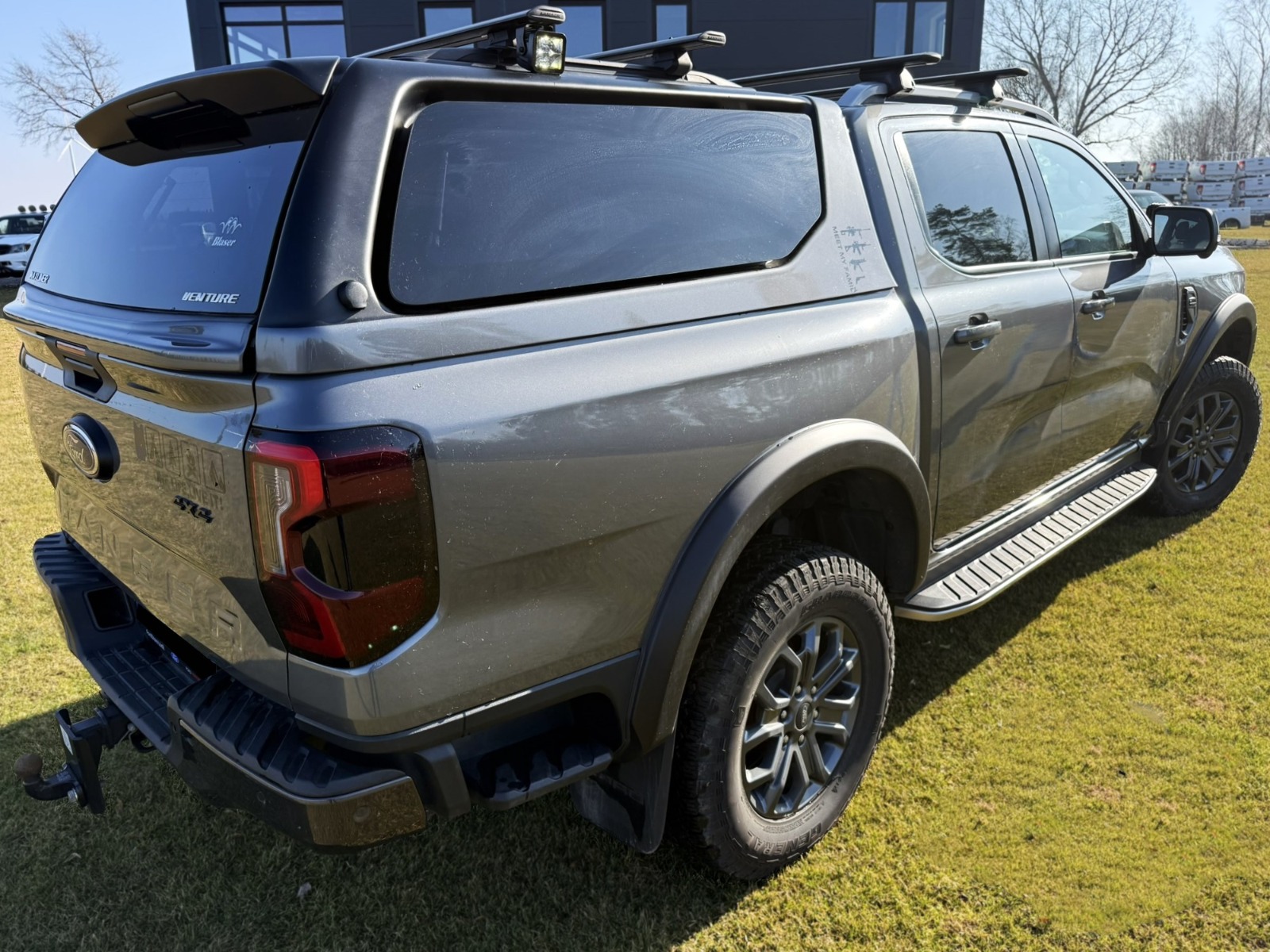 Zabudowa Paki PREMIUM hardtop VENTURE - FORD RANGER 2022+ Raptor, Platinum, Wildtrak - obrazek 2