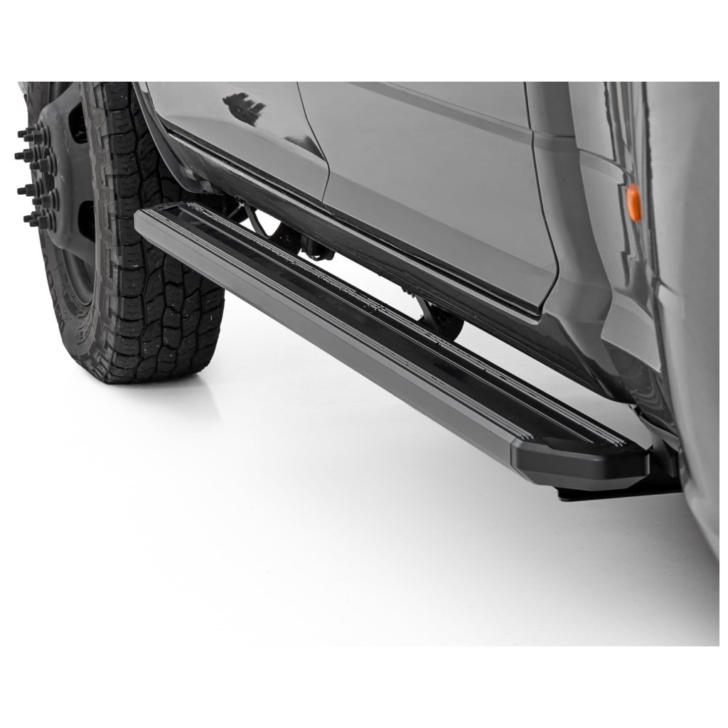 Progi, stopnie boczne Rough Country Multi-Color LED Crew cab - obrazek 2