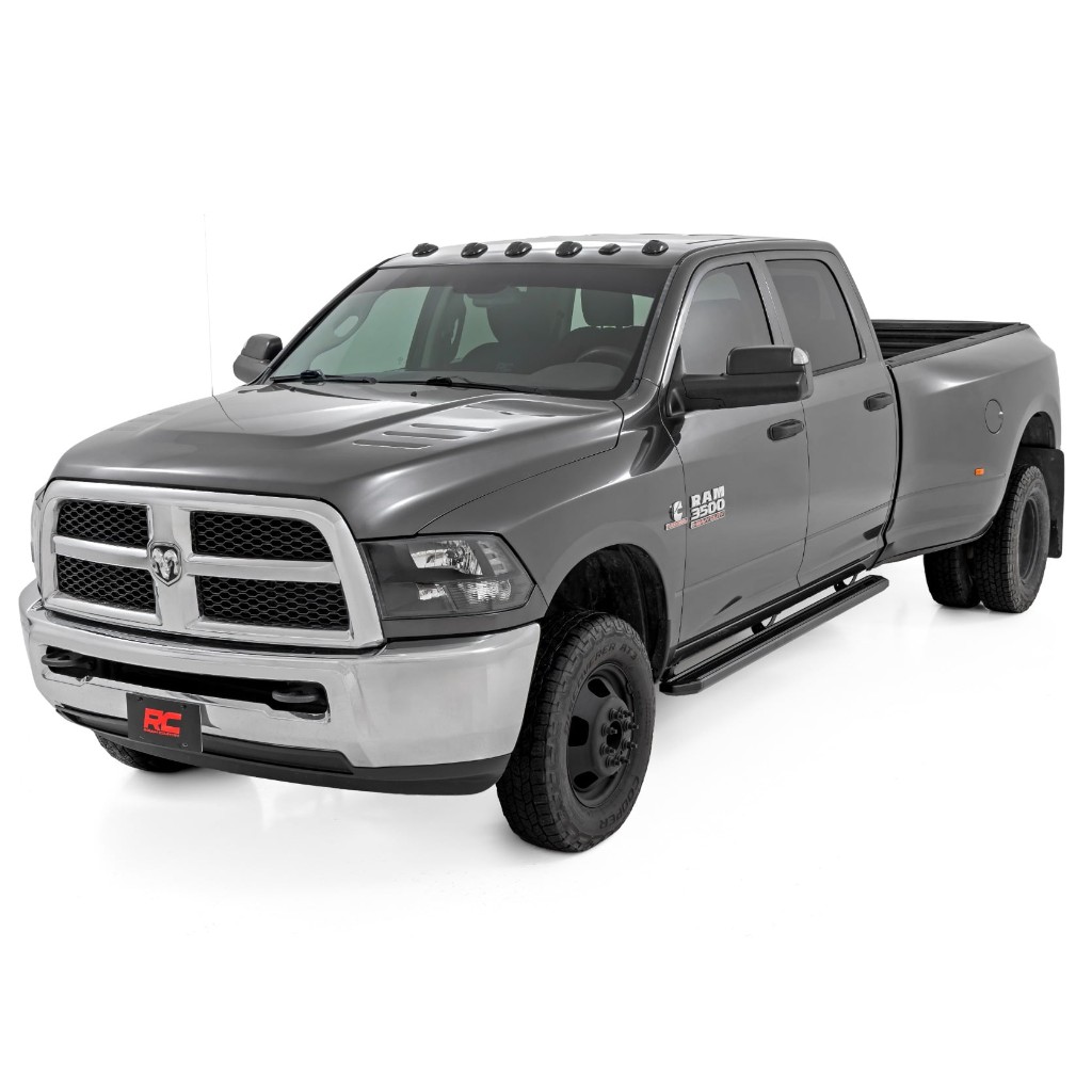 Progi, stopnie boczne Rough Country Multi-Color LED Crew cab - obrazek 3