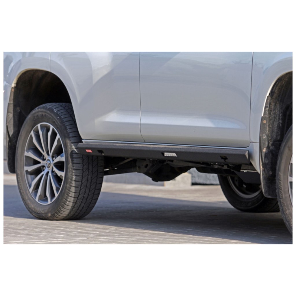 Progi boczne montowane do ramy z punktami podparcia Hi-Lift MorE 4x4 LWB - Image 4