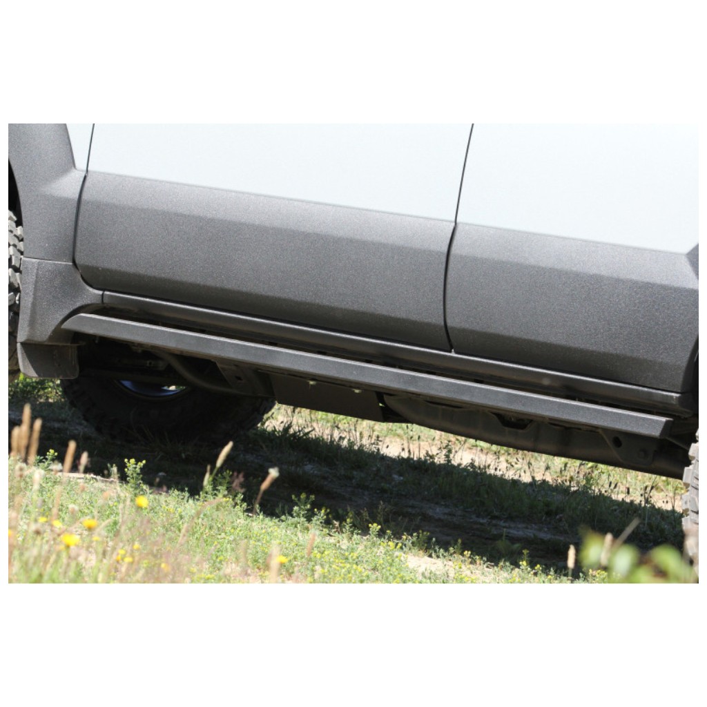 Progi boczne stalowe montowane do ramy MorE 4x4 LWB - Image 2